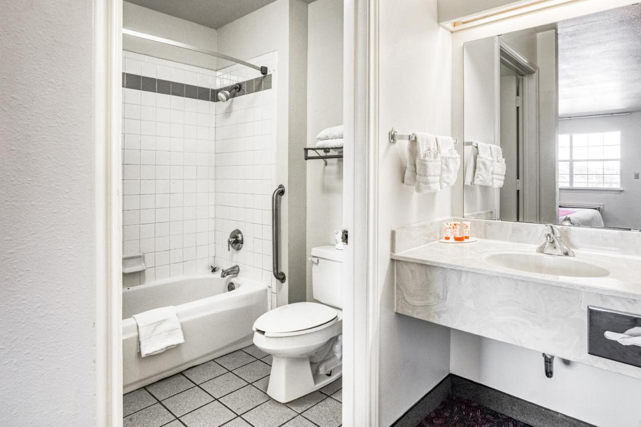 King Room - Disability Access at OYO Hotel Wichita Falls I-44 Sheppard Airforce