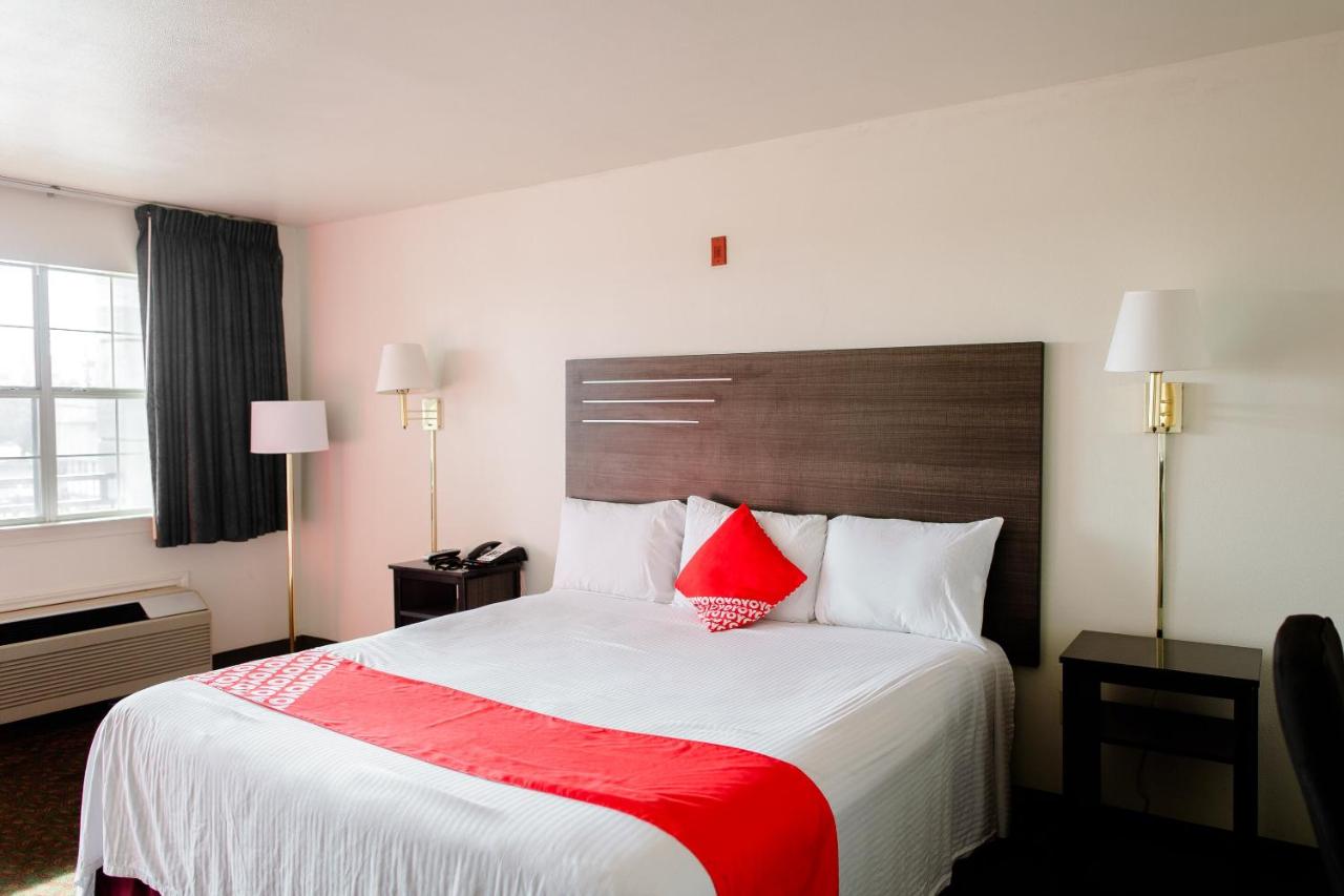 King Room - Disability Access at OYO Hotel Wichita Falls I-44 Sheppard Airforce