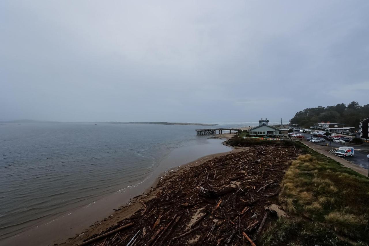 Double Queen Room - Ocean View (Pet Friendly) at Siletz Bay Beachfront Hotel by OYO Lincoln City