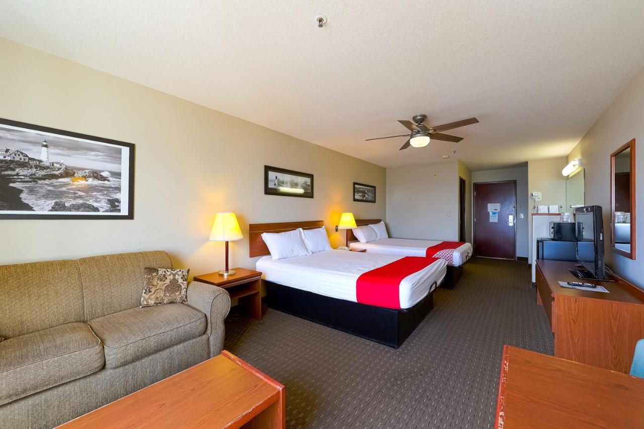 Double Queen Room - Bay view at Siletz Bay Beachfront Hotel by OYO Lincoln City