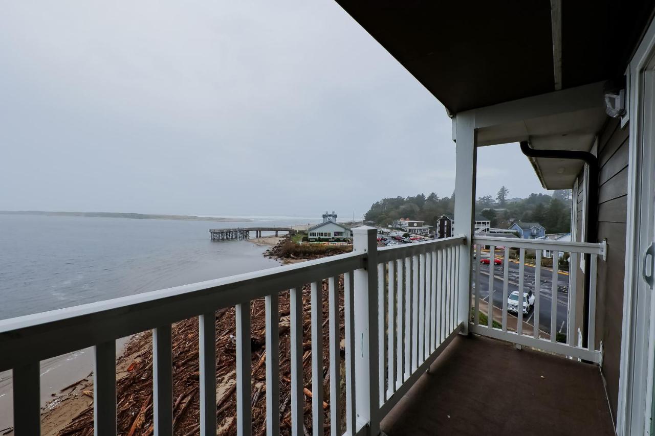 Double Queen Room - Ocean View (Pet Friendly) at Siletz Bay Beachfront Hotel by OYO Lincoln City