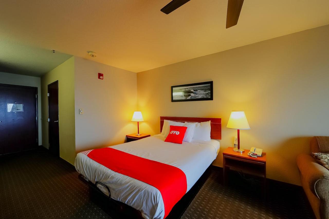 Queen Bed Accessible with Ocean View at Siletz Bay Beachfront Hotel by OYO Lincoln City