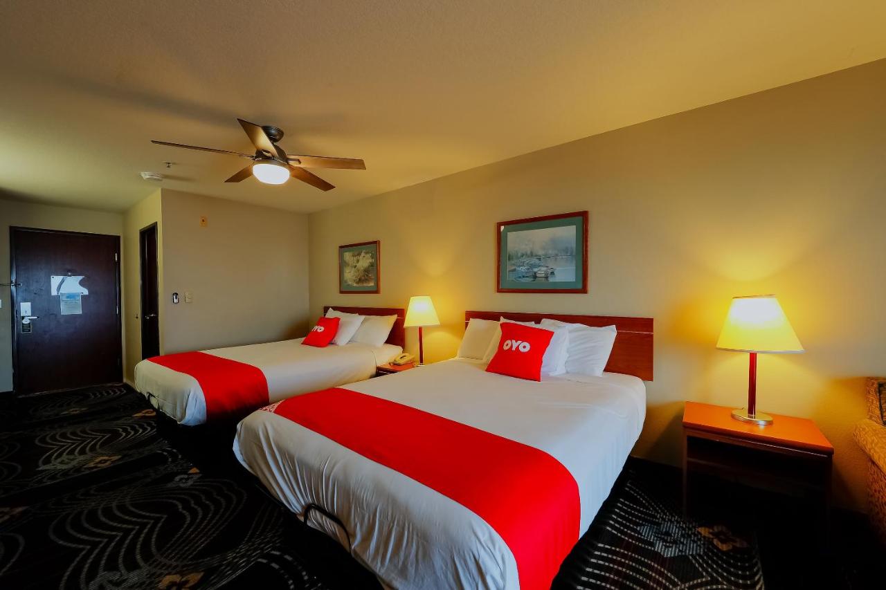 Double Queen Room - Ocean View (Pet Friendly) at Siletz Bay Beachfront Hotel by OYO Lincoln City