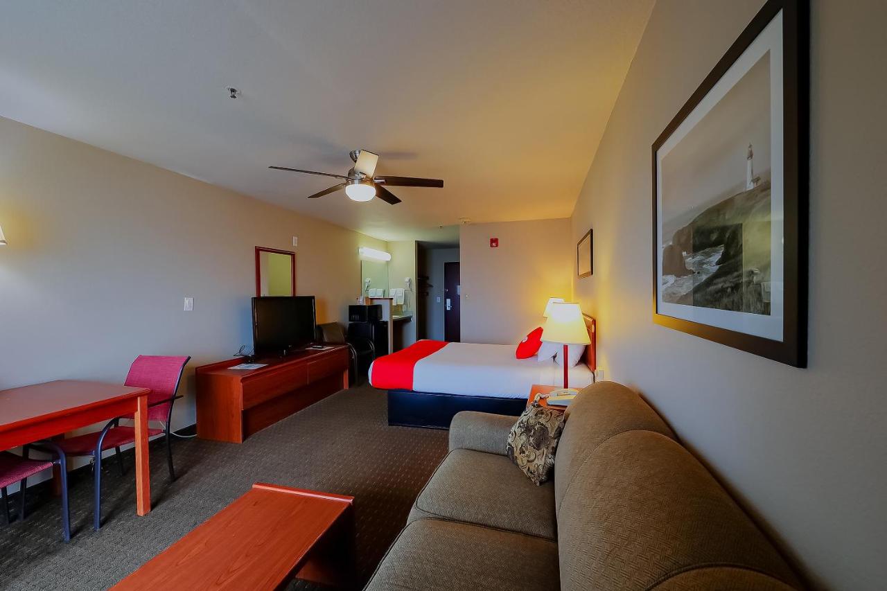 Queen Bed Accessible with Ocean View at Siletz Bay Beachfront Hotel by OYO Lincoln City