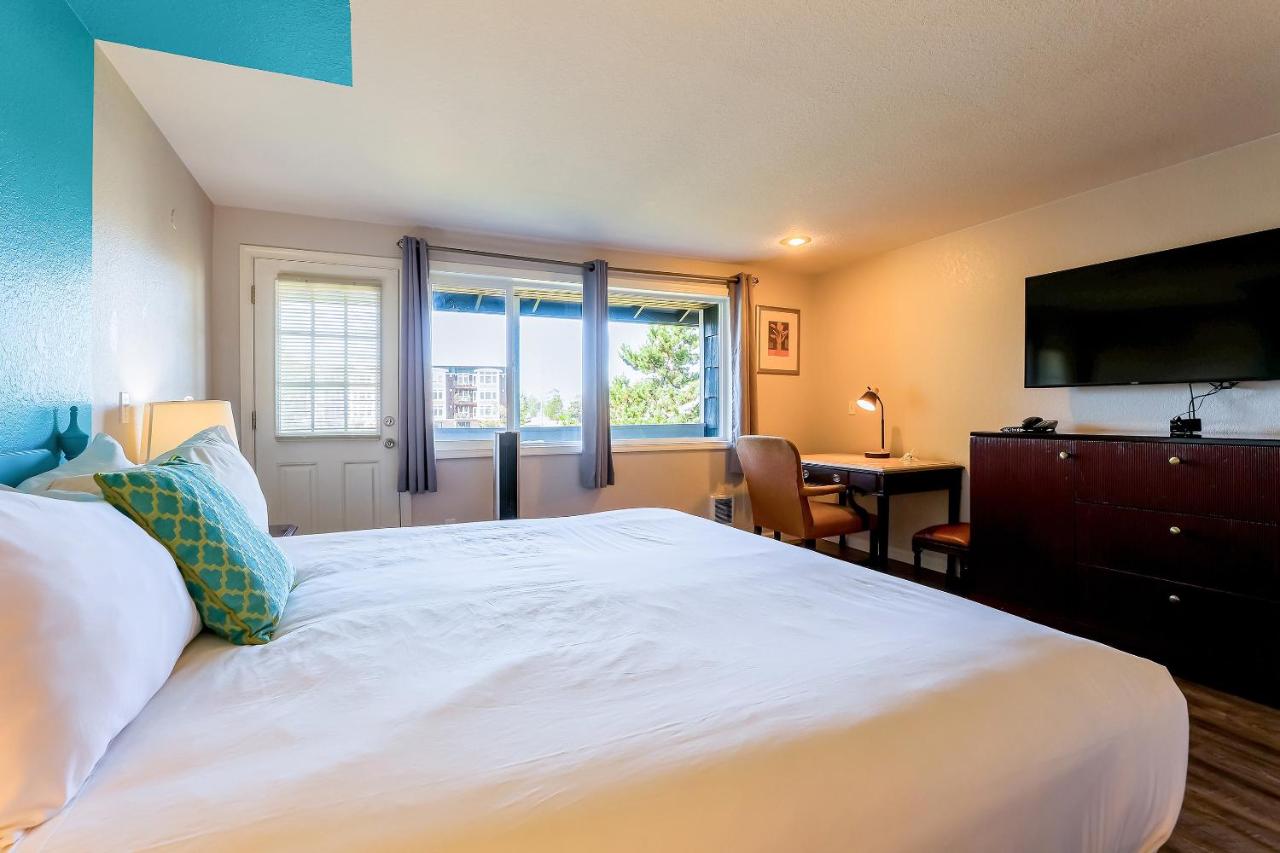 | Coast River Inn by OYO Seaside