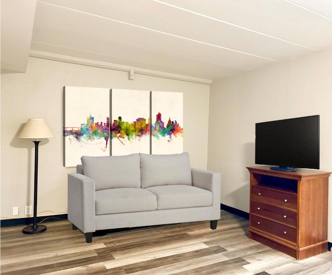 Suite - King Bed at Tulsa Square Hotel Central, I-44 By OYO