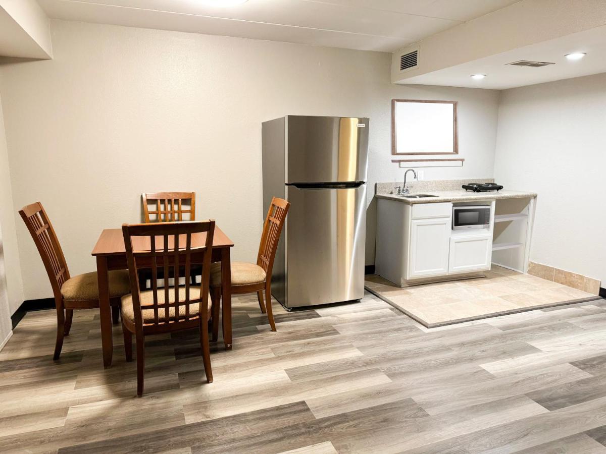 Suite - King Bed at Tulsa Square Hotel Central, I-44 By OYO