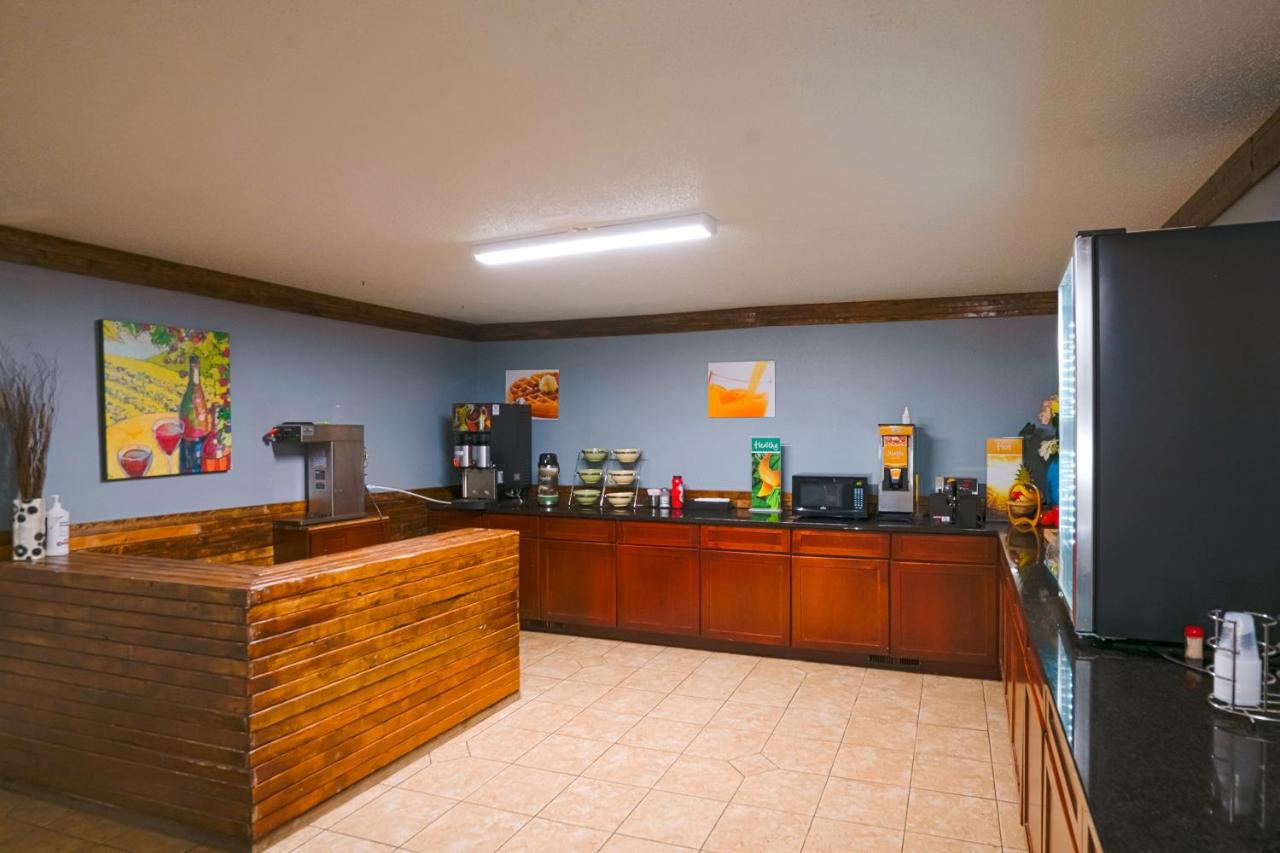 | OYO Hotel Redwood Falls near Jackpot Casino