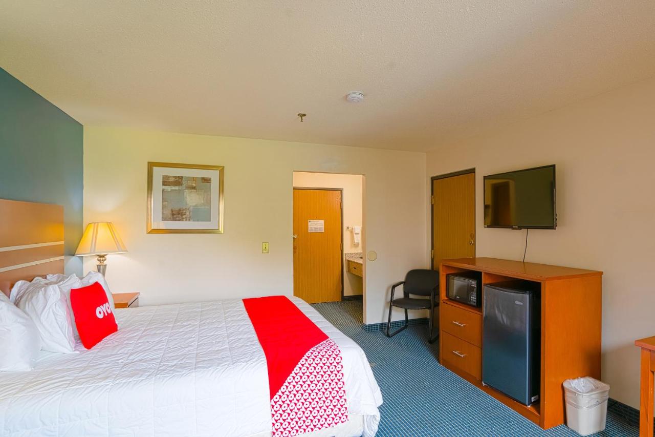 | OYO Hotel Redwood Falls near Jackpot Casino