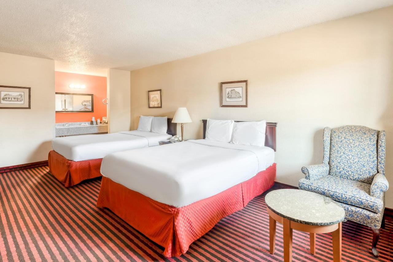 | OYO Hotel Jefferson TX Hwy 59