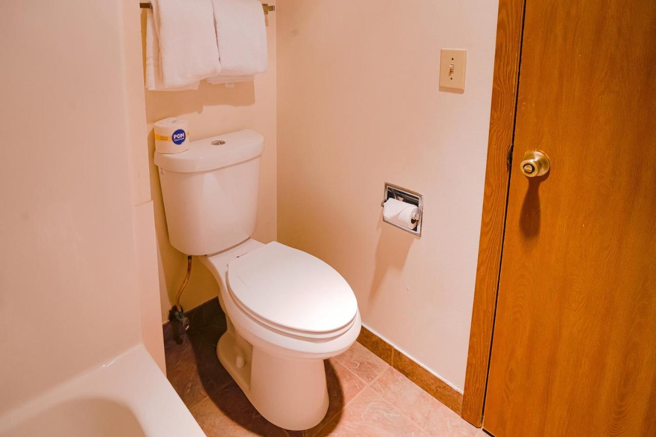 | OYO Hotel Redwood Falls near Jackpot Casino