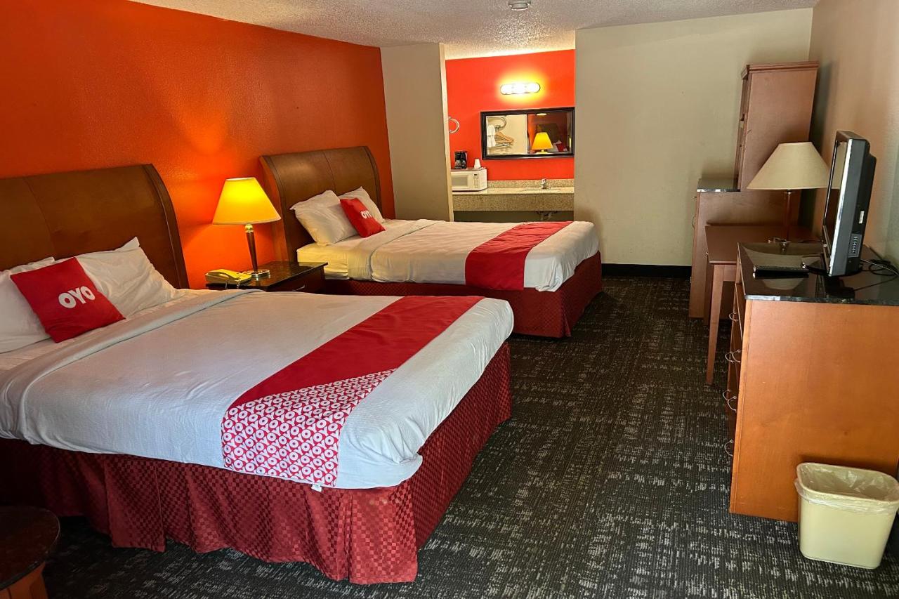 | OYO Hotel Jefferson TX Hwy 59
