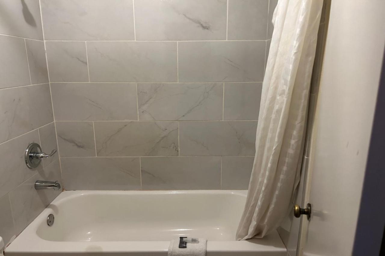 | OYO Hotel Jefferson TX Hwy 59