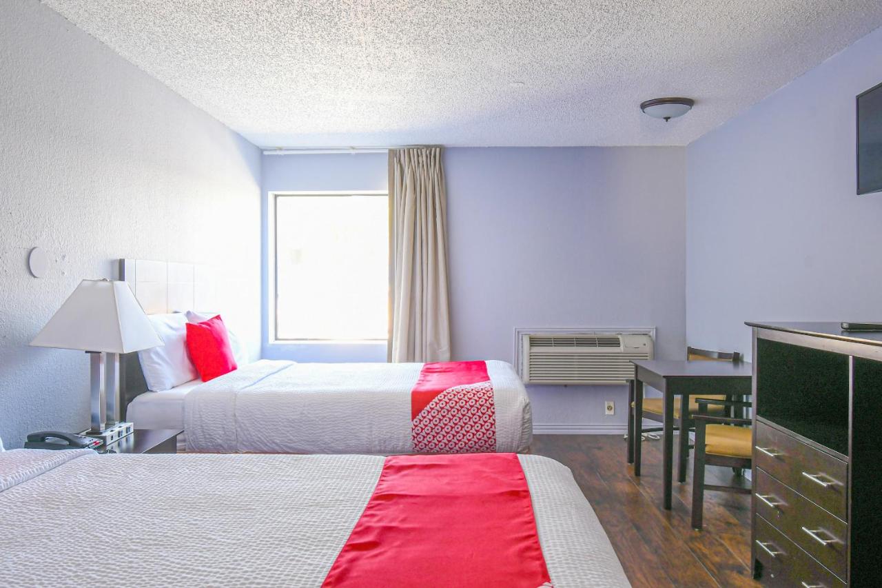 Double Room with Two Double Beds at Americas Best Value Inn Irving DFW Airport South