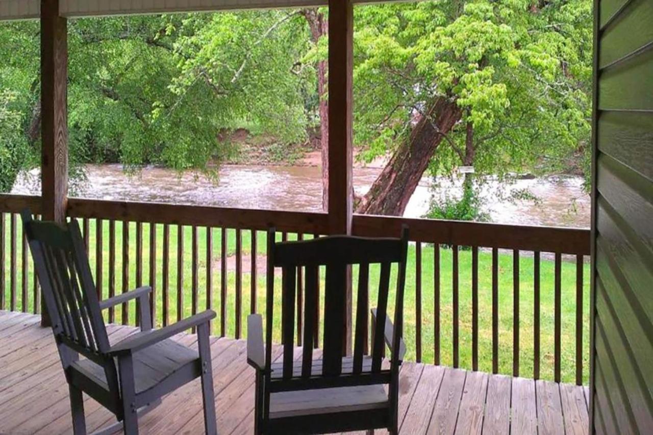 King Bed with River View at Lloyd's On The River Country Inn By OYO