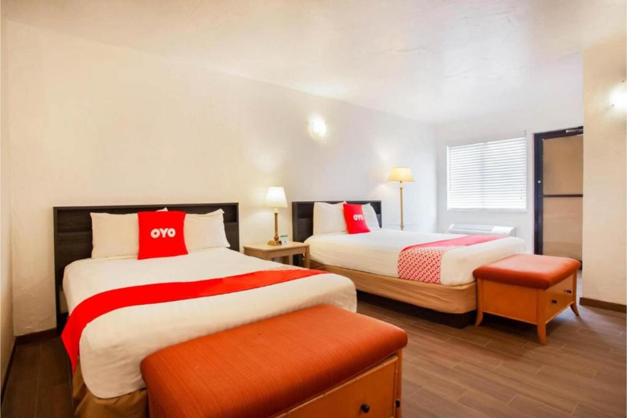 | OYO Waterfront Hotel- Cape Coral Fort Myers, FL