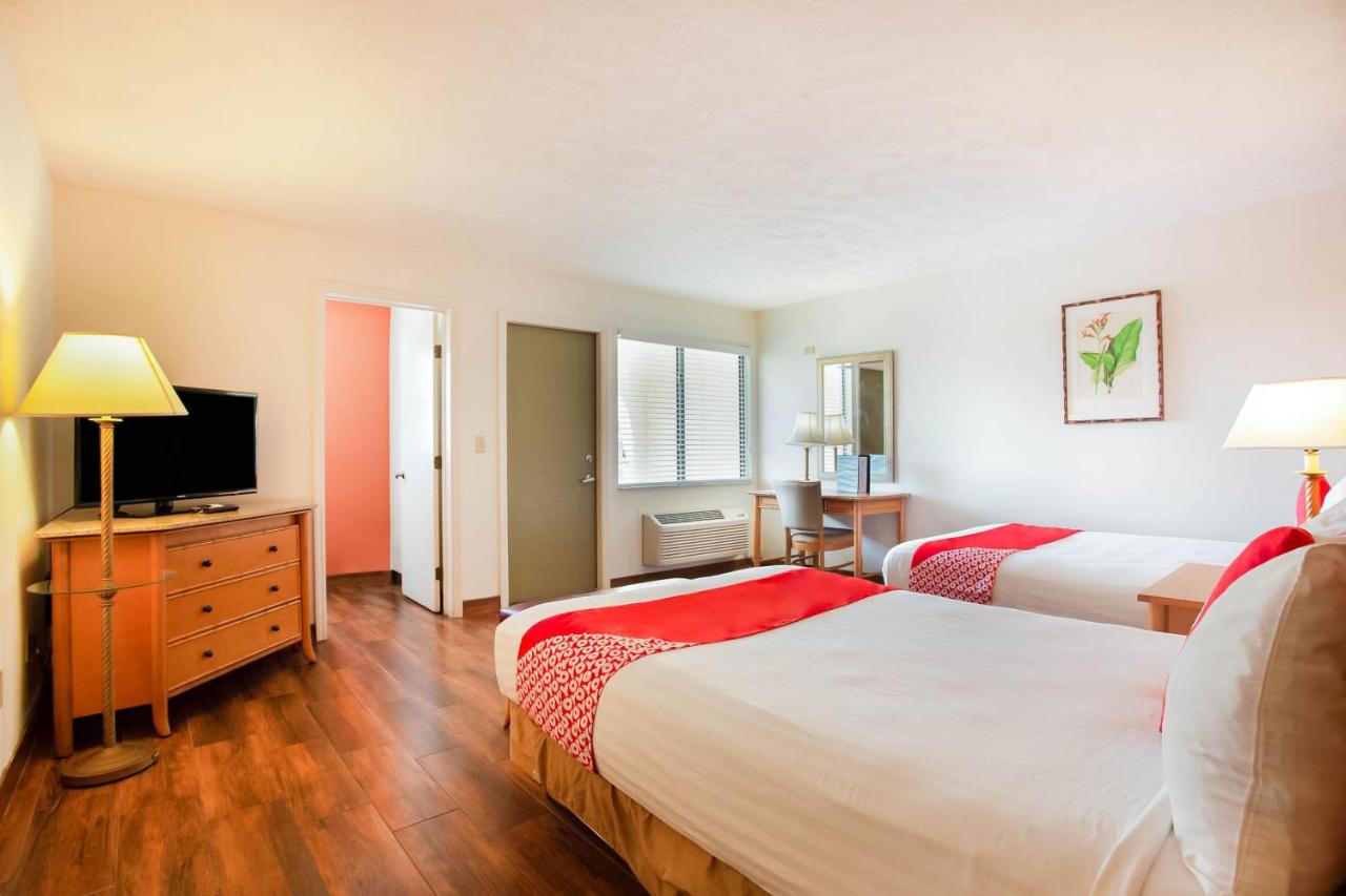 | OYO Waterfront Hotel- Cape Coral Fort Myers, FL