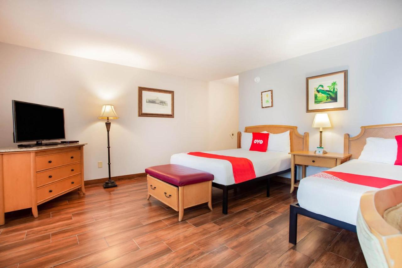 | OYO Waterfront Hotel- Cape Coral Fort Myers, FL