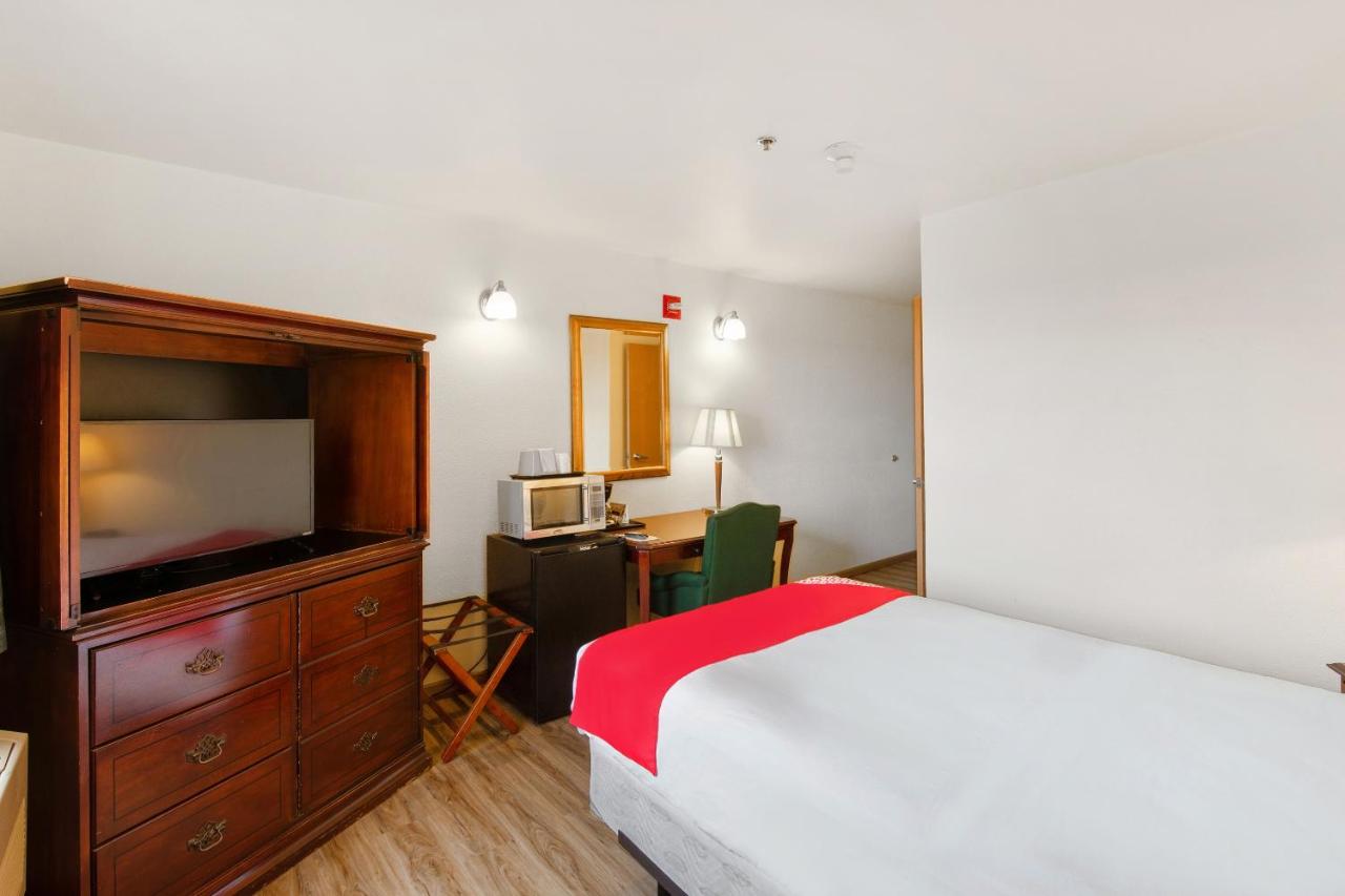  | OYO Hotel Portage I-94