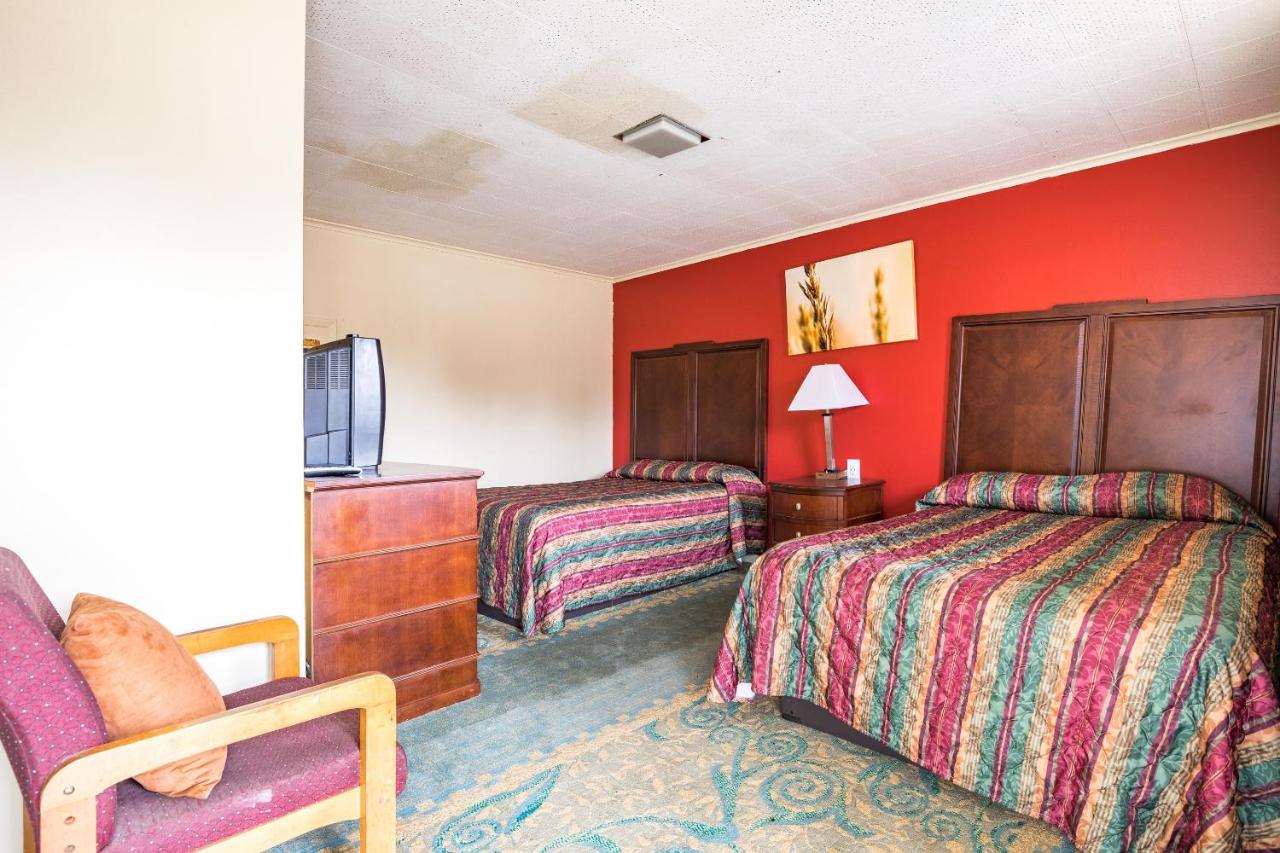| OYO Hotel Holly Springs MS