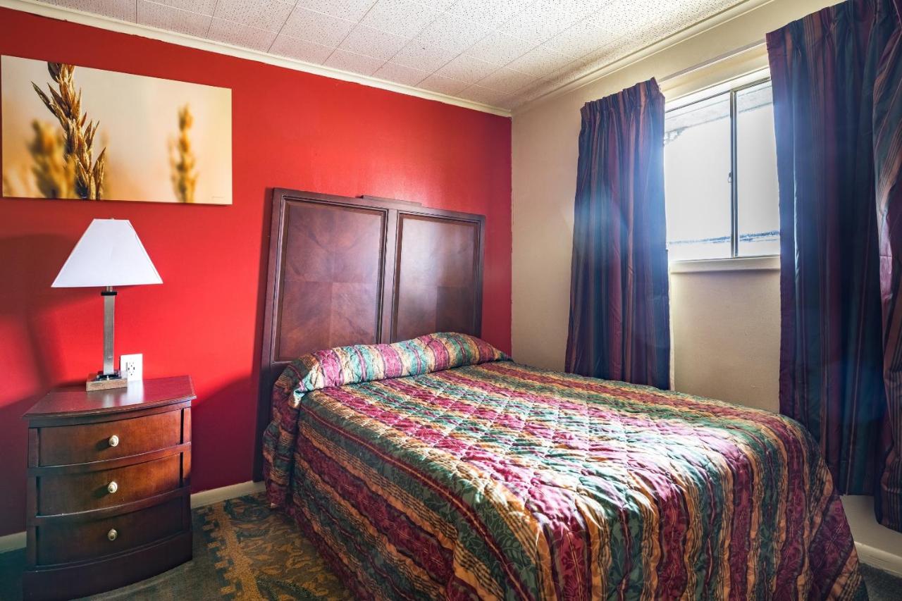 | OYO Hotel Holly Springs MS