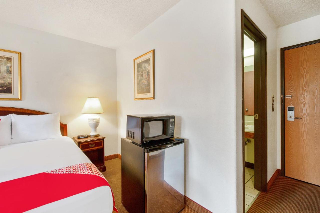  | OYO Hotel Portage I-94