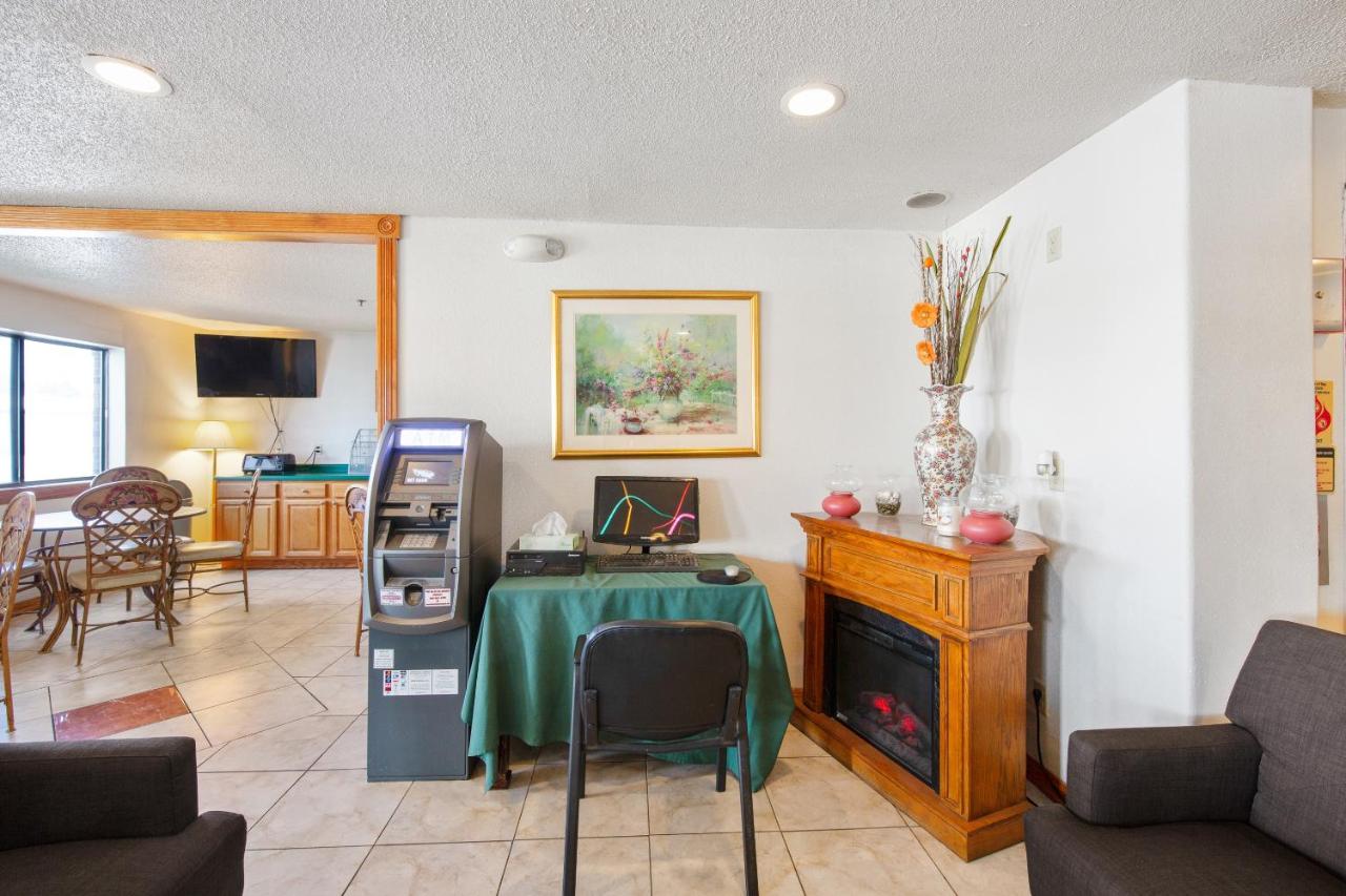  | OYO Hotel Portage I-94