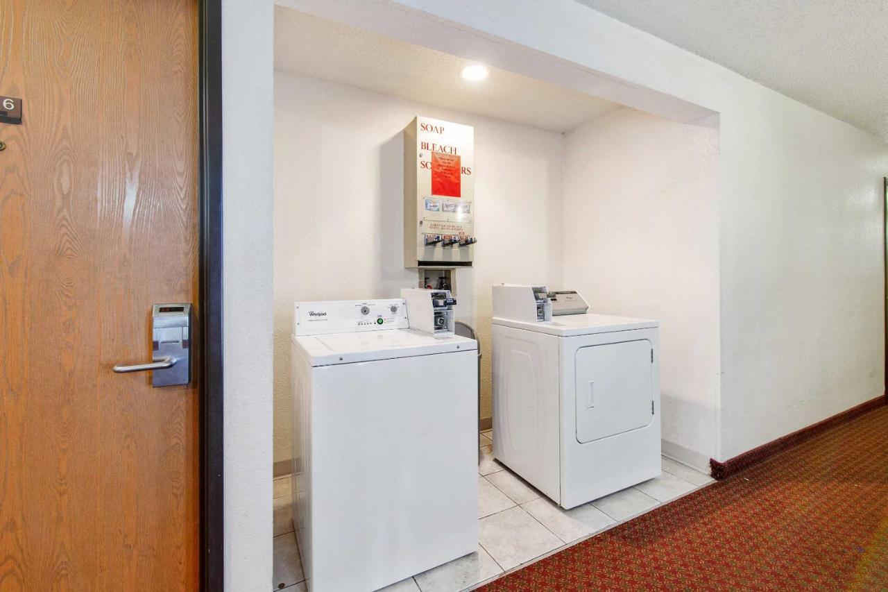  | OYO Hotel Portage I-94