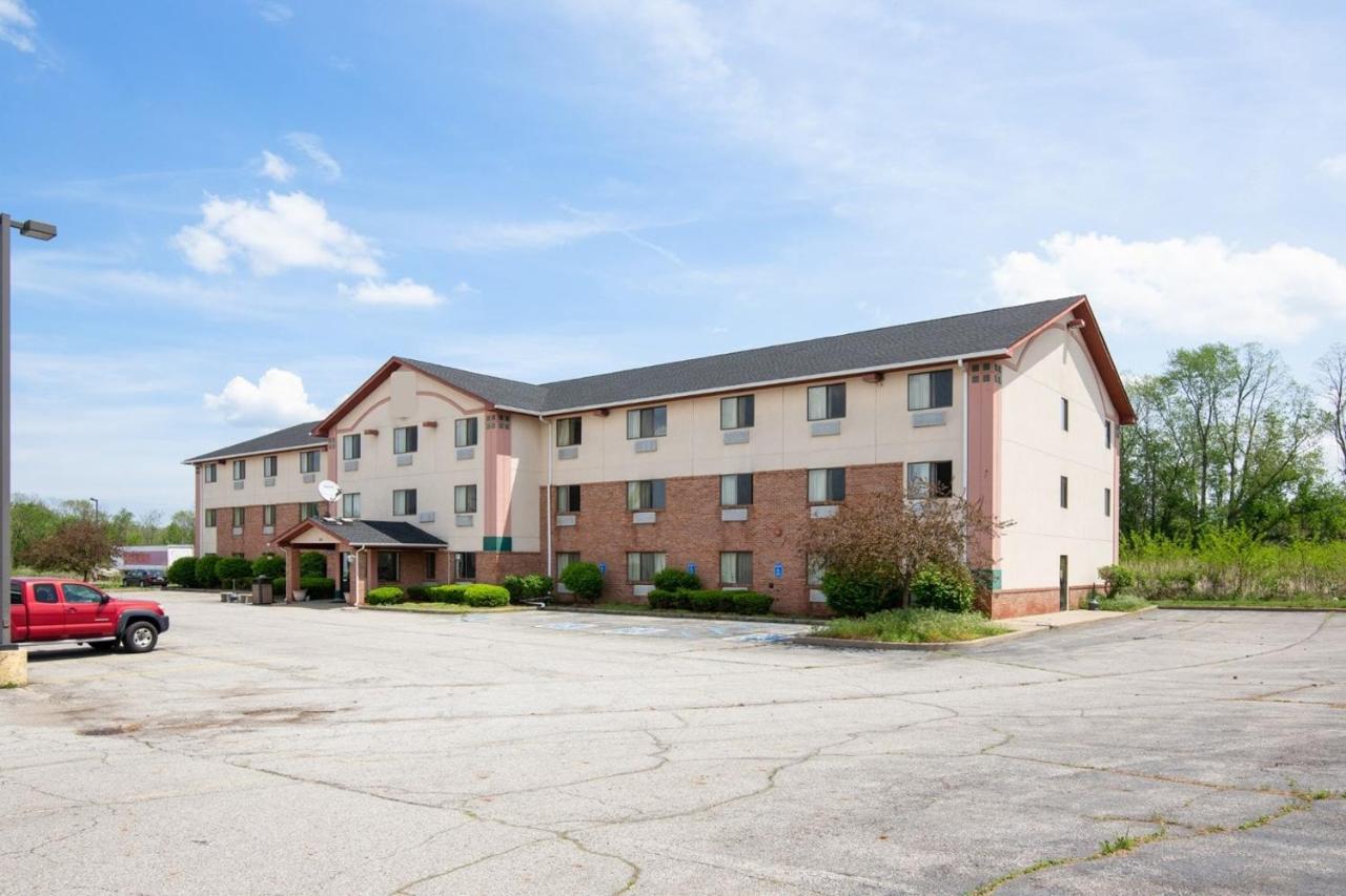  | OYO Hotel Portage I-94