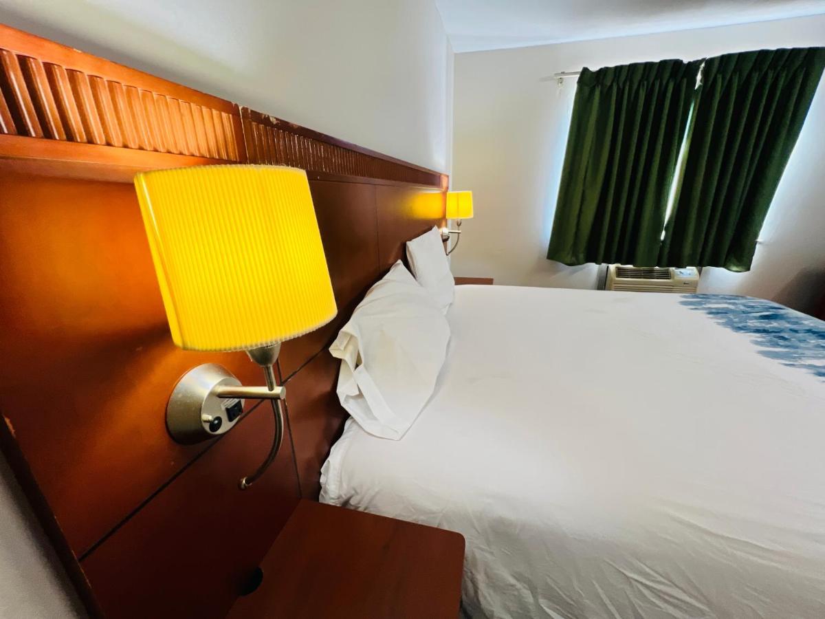  | Rosewood Inn