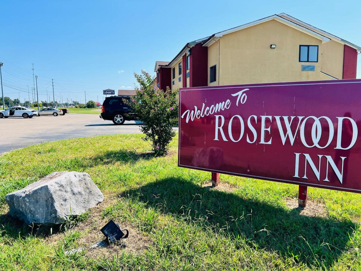 | Rosewood Inn