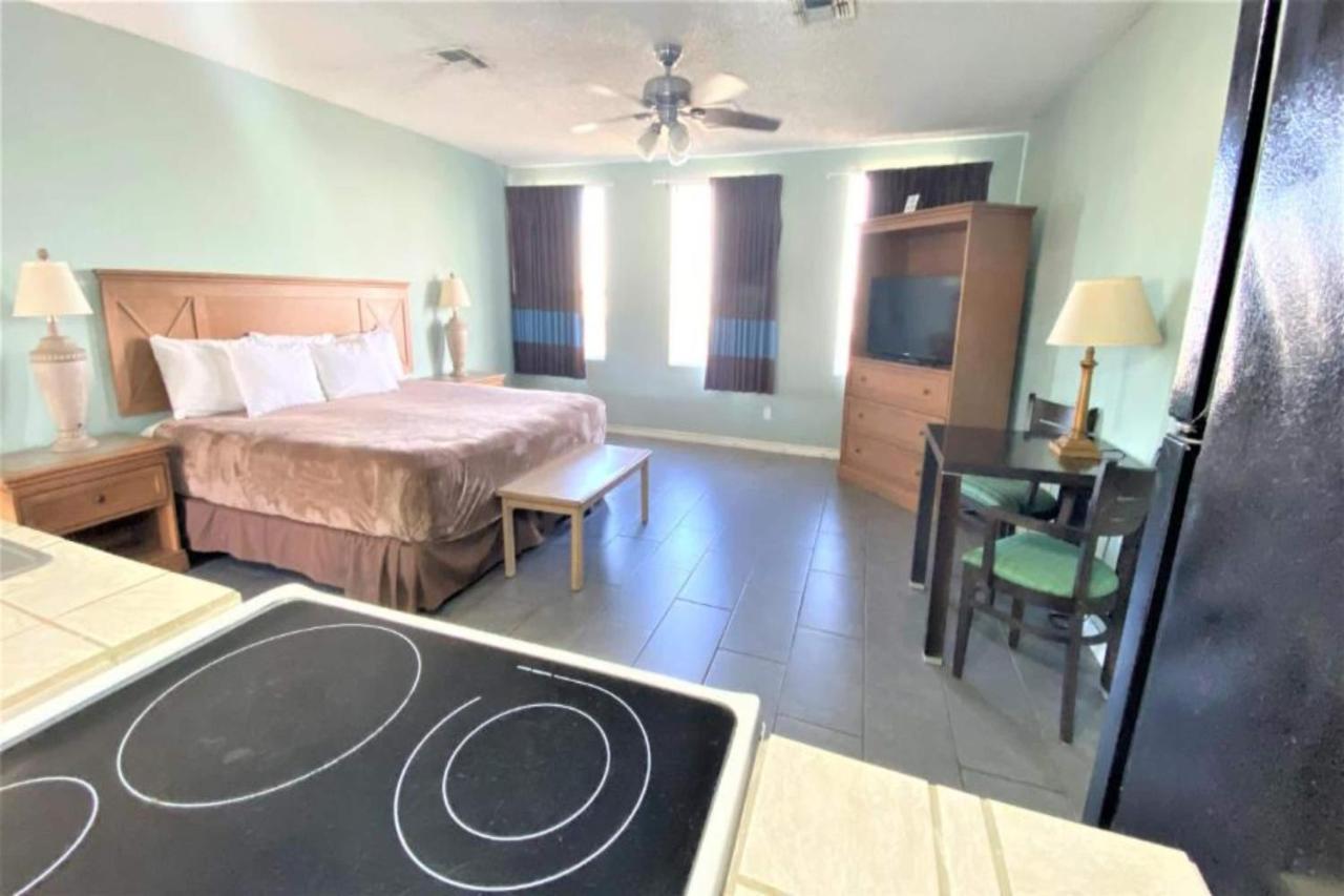 | OYO Hotel Rockport- Bay View