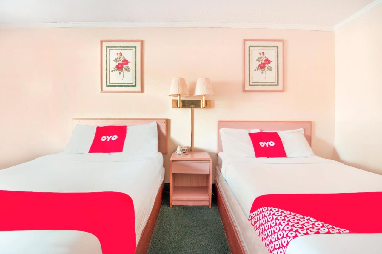 Double Room with Two Double Beds at OYO Hotel Durham West Hills