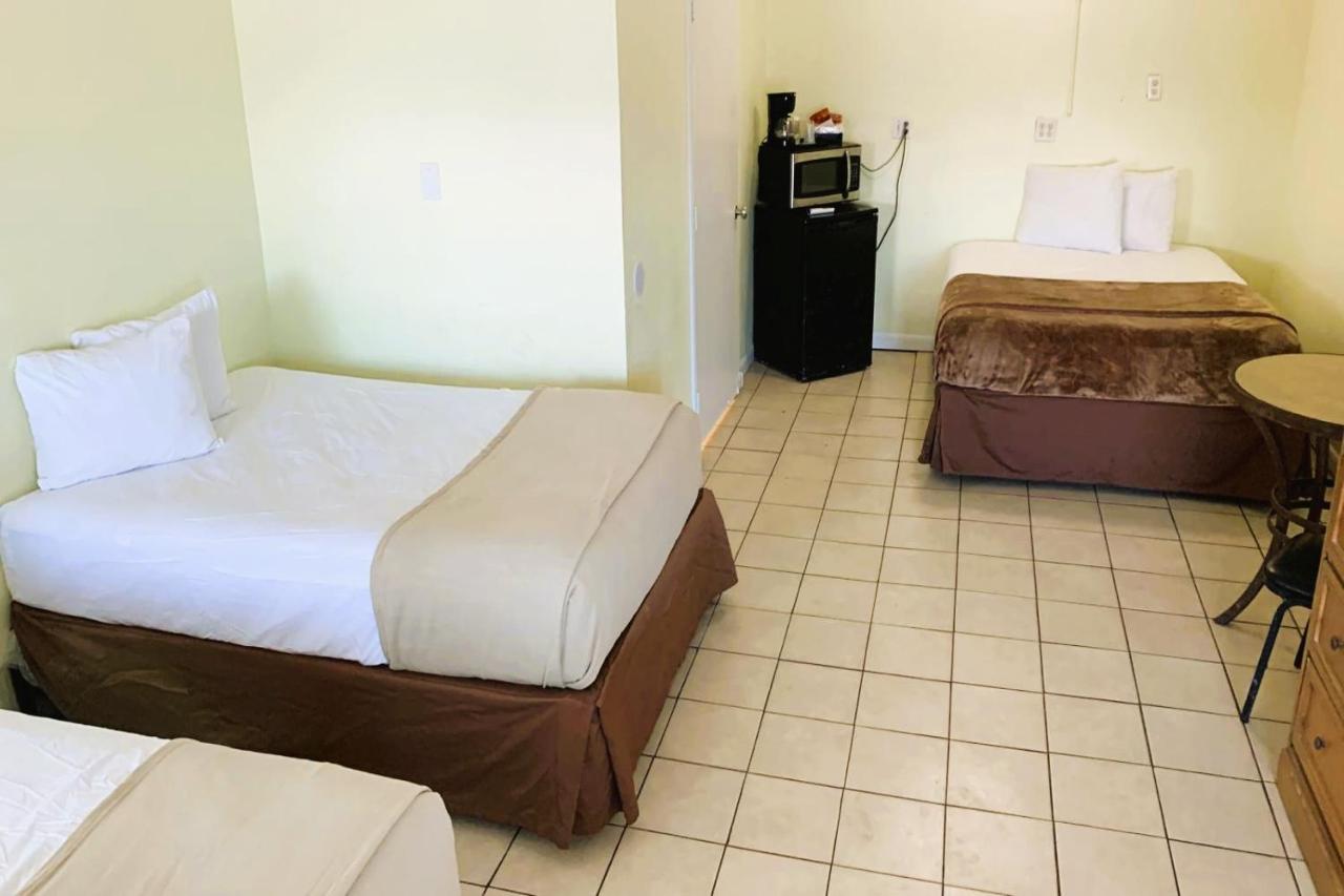 | OYO Hotel Rockport- Bay View
