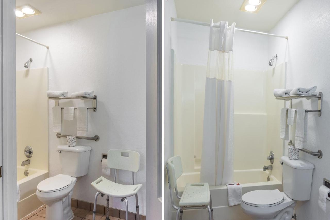  | OYO Inn & Suites Medical Center San Antonio