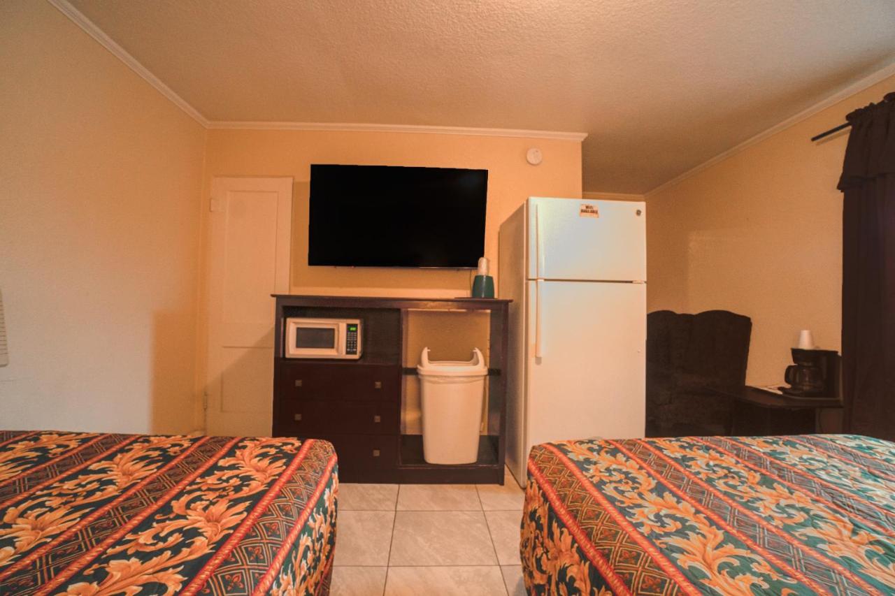  | Texana Inn Edna, Tx By OYO Near US-59
