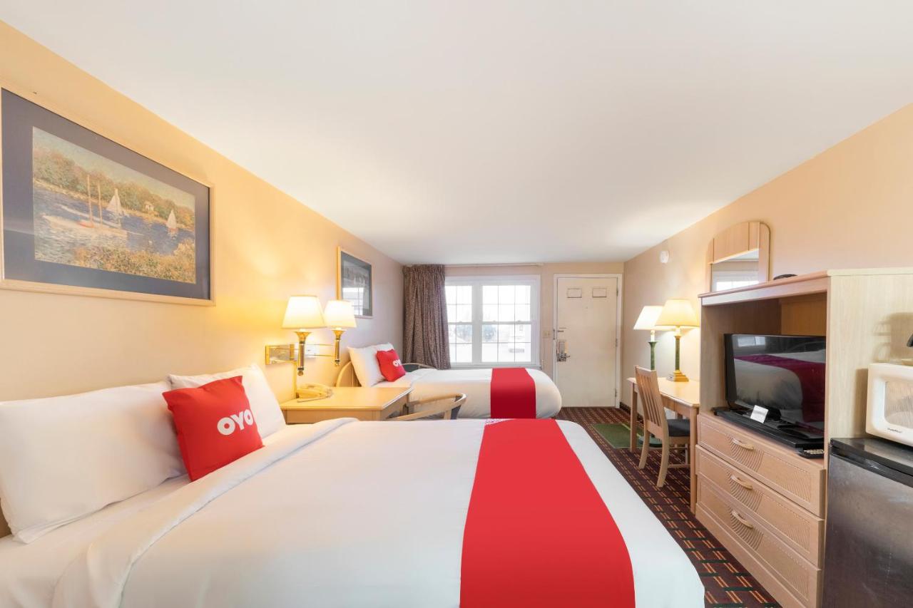 | OYO Hotel Starlite Seneca Falls