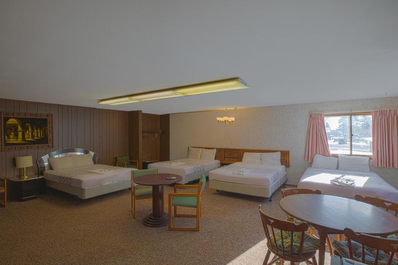 | OYO Hotel Tomahawk - Lake Mohawksin