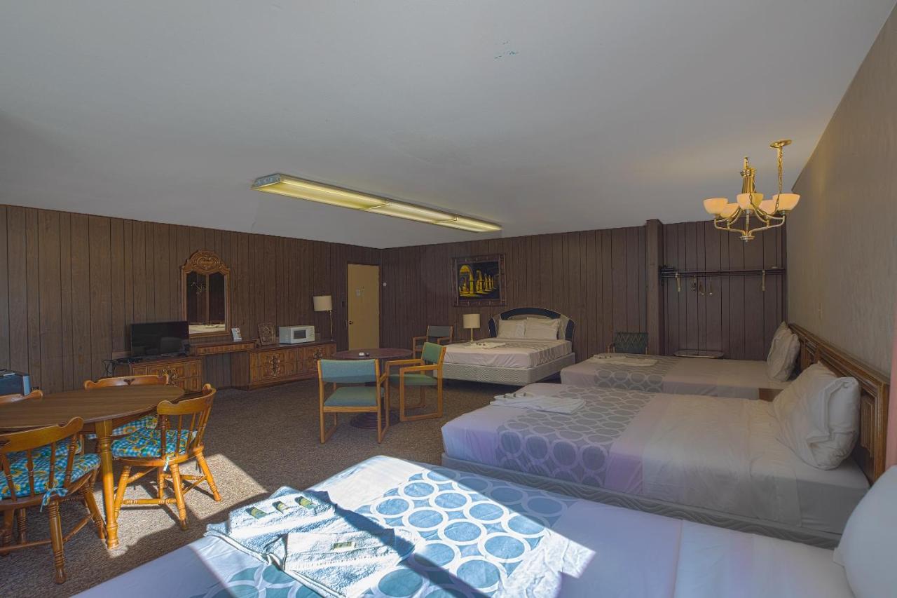 | OYO Hotel Tomahawk - Lake Mohawksin
