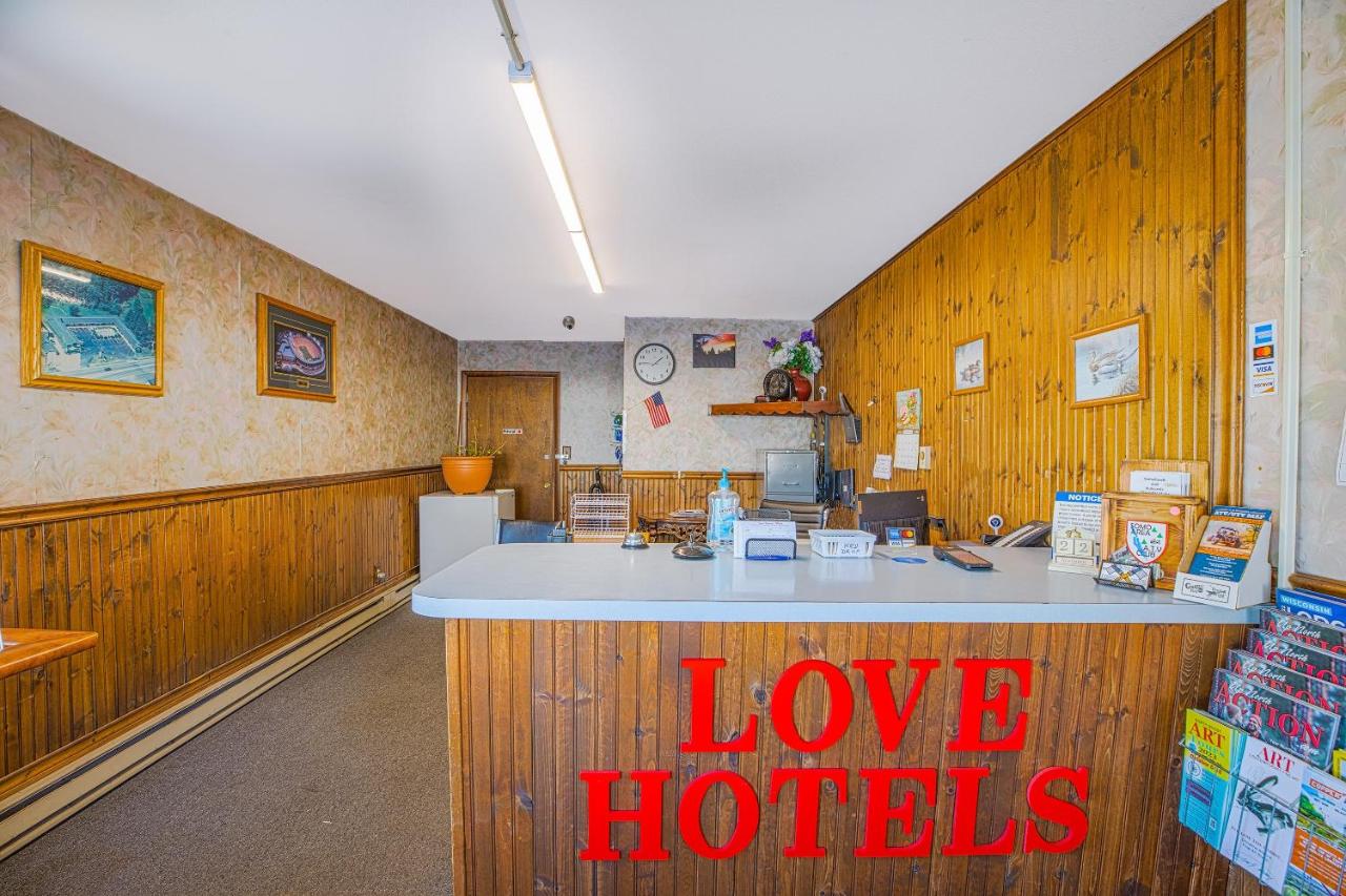 | OYO Hotel Tomahawk - Lake Mohawksin
