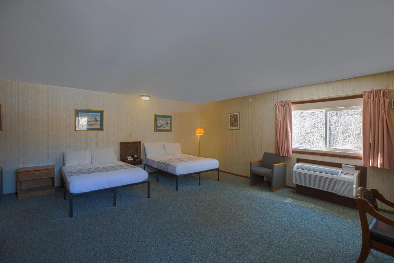 | OYO Hotel Tomahawk - Lake Mohawksin