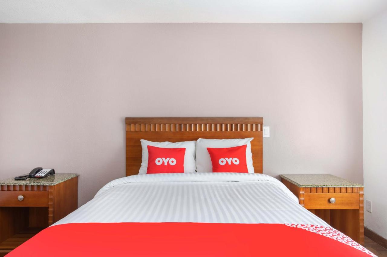 | OYO Hotel Palmdale - Antelope Valley