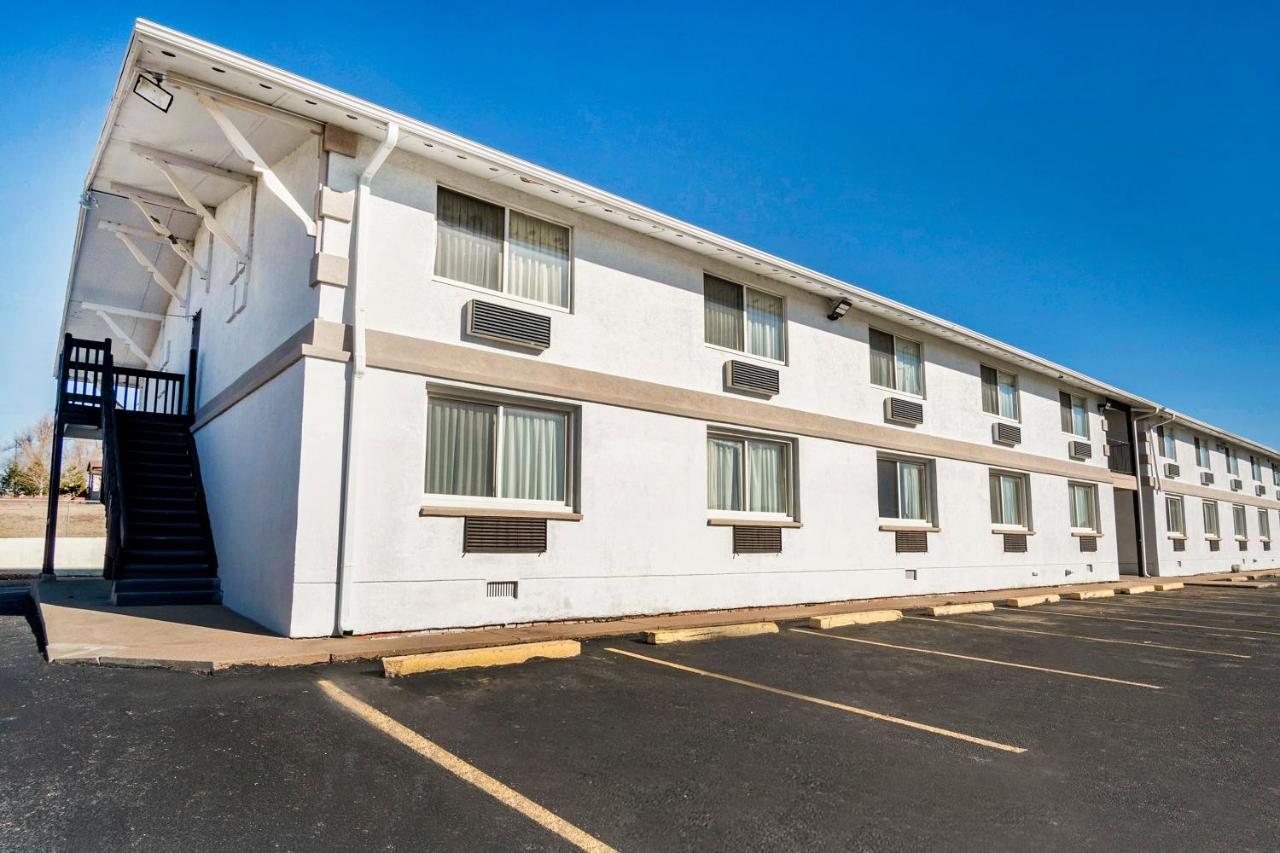  | OYO Townhouse Dodge City KS