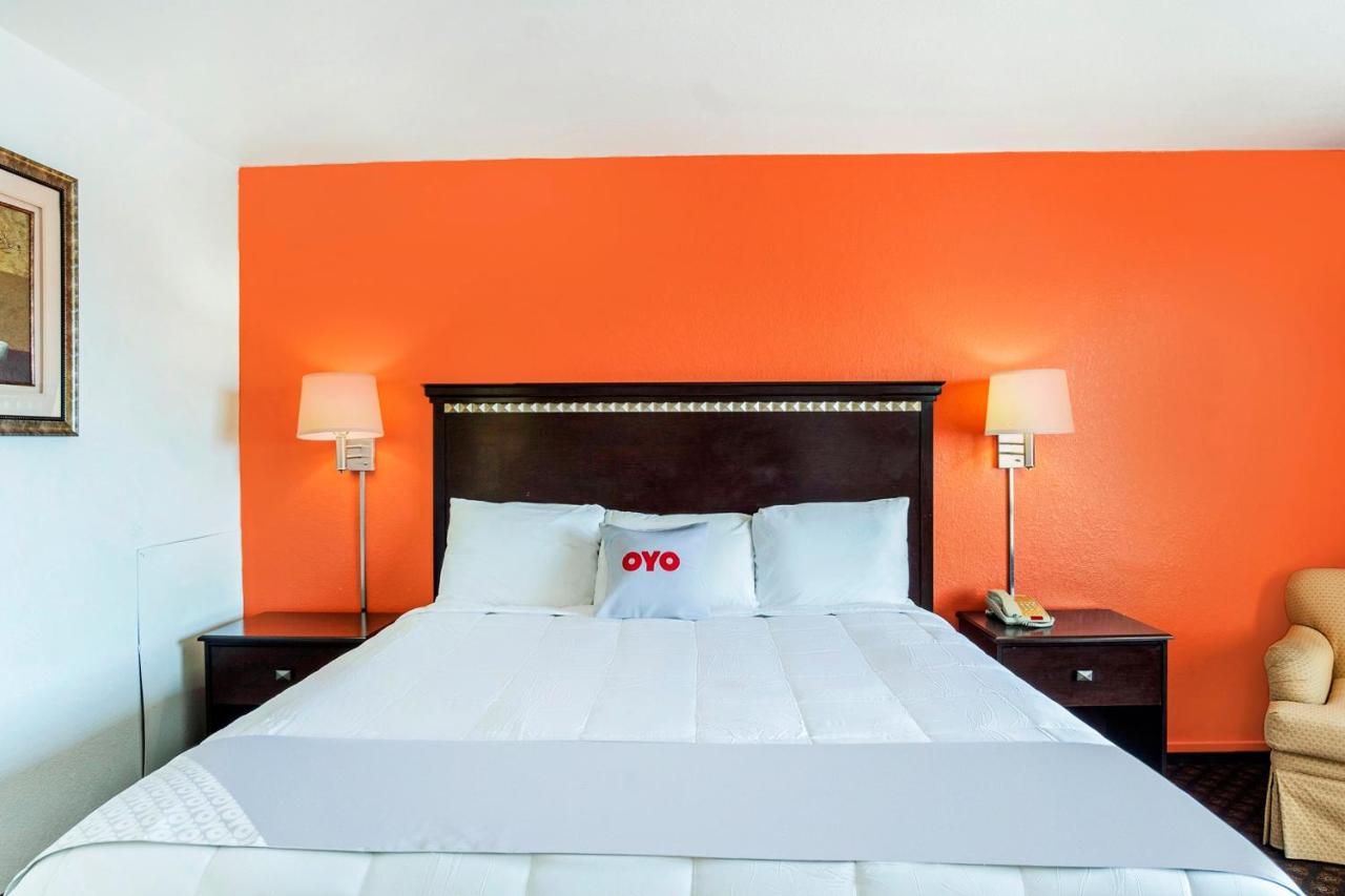  | OYO Townhouse Dodge City KS