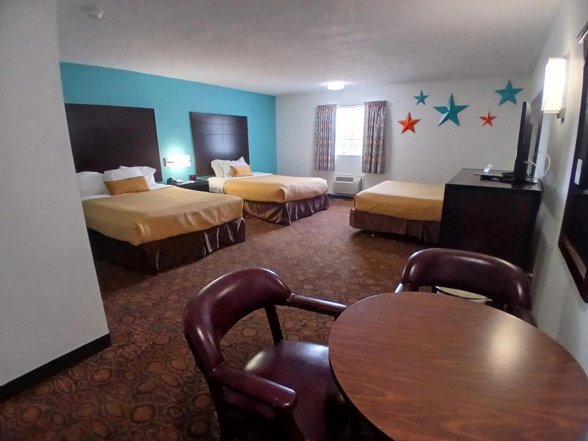 | Southern Oaks Inn Near IMAX