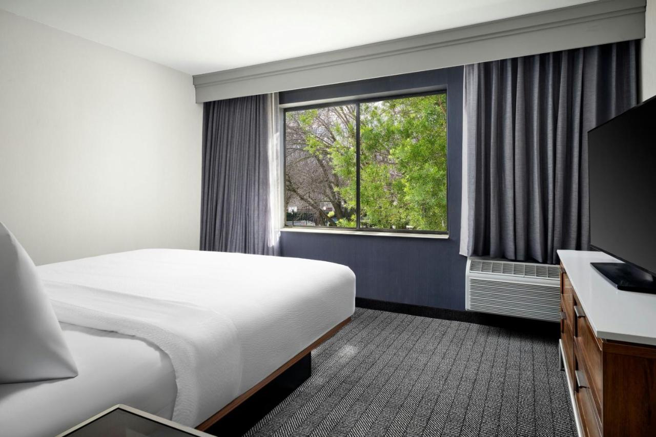Courtyard by Marriott Stockton