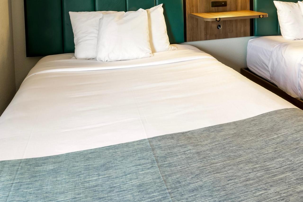  | Sleep Inn Owensboro