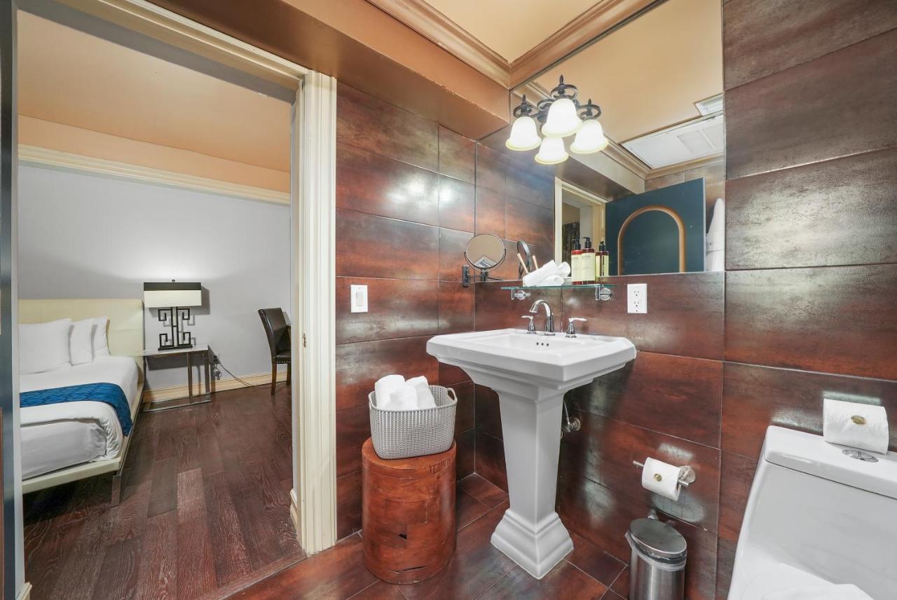 One-Bedroom King Suite at Riviera Hotel South Beach