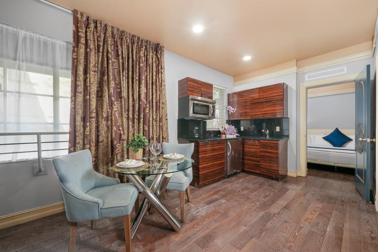 One-Bedroom King Suite at Riviera Hotel South Beach
