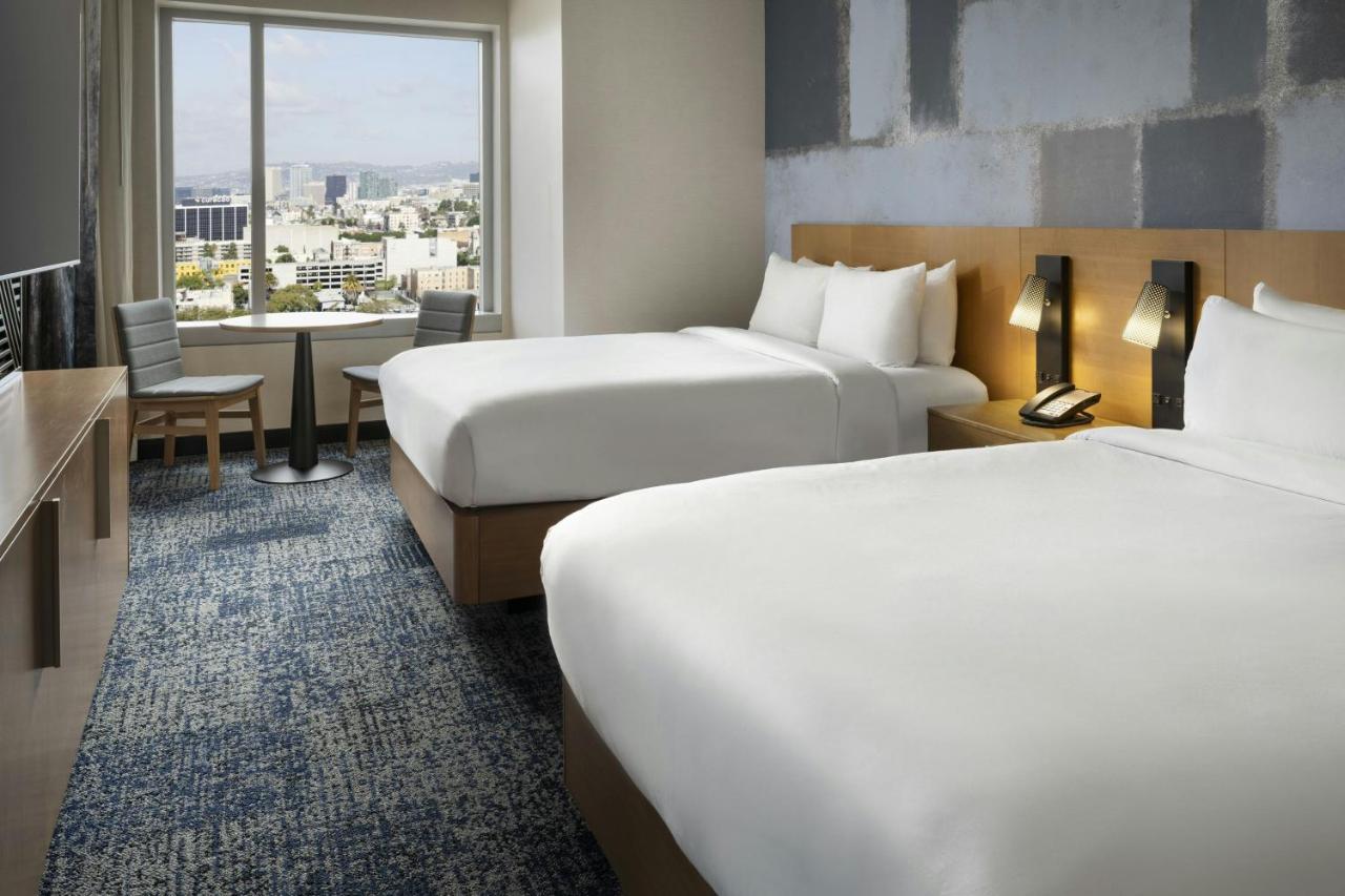  | Courtyard Los Angeles L.A. LIVE
